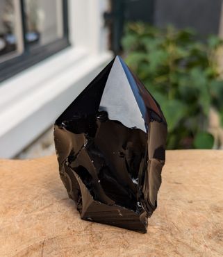 Zwarte Obsidiaan ruwe geslepen punt