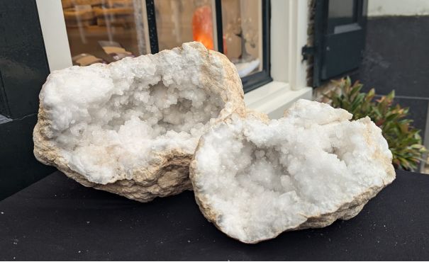 Super Hagel witte Marokkaanse Bergkristal geode XXL extra